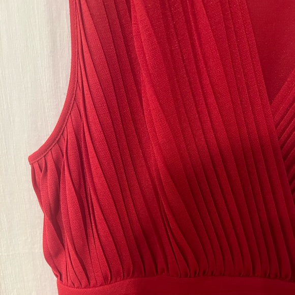Anthropologie | Tracey Reese Red Pleated Midi Dress - Picture 2 of 9